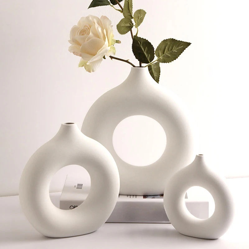 Imitation Ceramic Pure White Vase Decorative Vasen Single Branch Flower Arranging Ornament Donut Design Flowerpot Table Decor